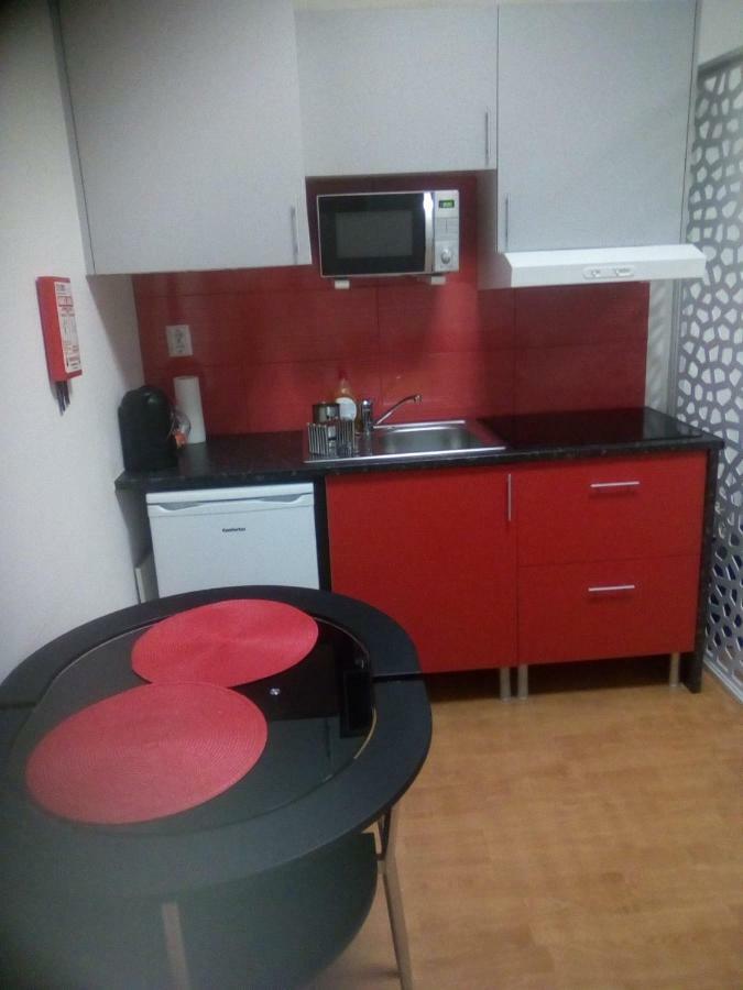 Metro-Apartment Rnal Nº35375 Al-Chamada Para A Rede Movel Nacional Порту Экстерьер фото